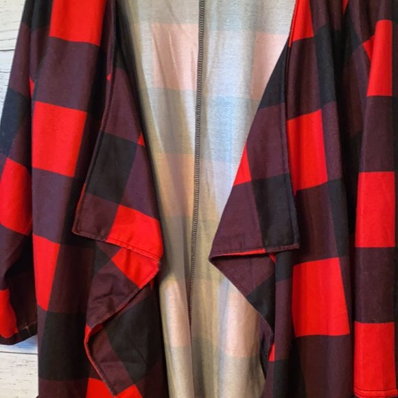 *Reborn Collection Red Black Buffalo Plaid Plus Size Open Front Cardigan Top - Picture 4 of 9